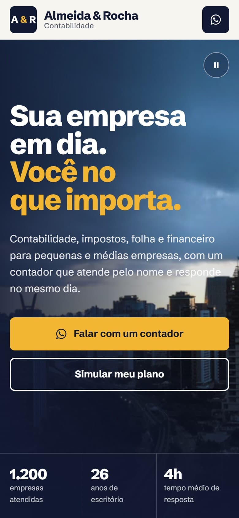 Versão Mobile — Navegação executiva e contato direto no smartphone