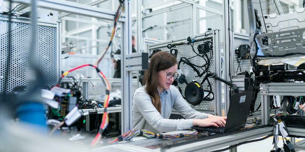 CMS de manutenção preditiva com sensores IoT